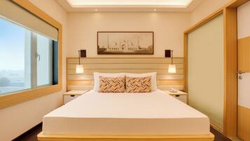 Studio Double Room | Desk