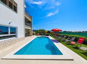 Villa | Pool - Scenic Elegant Trogir Villa With Pool - Five Bedroom Villa (Trogir)