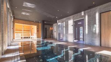 Apartment | Pool | Indoor pool, outdoor pool