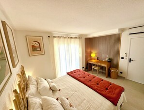 Iron/ironing board, internet, bed sheets