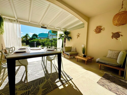 2-bedroom condo in soothing Orient Bay.
