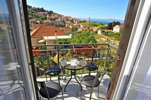 Outdoor dining - Apartments Lenka - One Bedroom Apartment With Balcony and Center View A3 (Sutivan)