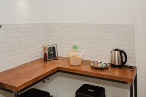 Interior - Comfort Triple Room with Private Courtyard and Air Conditioning (Calangianus)