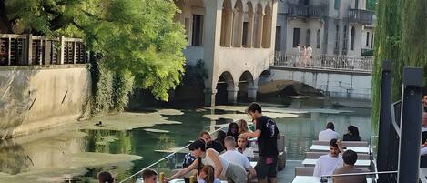 Restauration en plein air