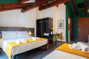 Superior Triple Room, Balcony | Desk, laptop workspace, cribs/infant beds, free WiFi - RRRapido Hotel (Sesto San Giovanni)