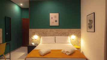 Deluxe-Doppel- oder -Zweibettzimmer | Schreibtisch, kostenloses WLAN