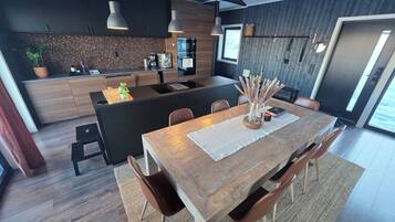 House, 3 Bedrooms, Terrace, Mountain View | Dining room