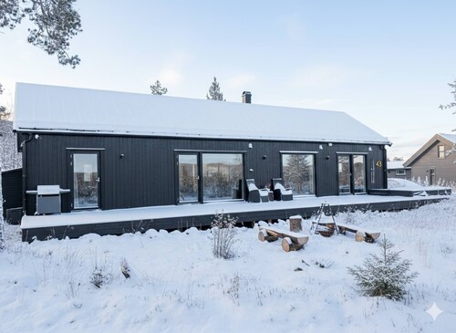 Winter Cabin With Jacuzzi