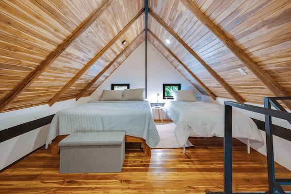 1 bedroom, in-room safe, travel crib, free WiFi