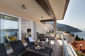 Apartment | Outdoor dining - Amorino of Dubrovnik Apartments - Studio Apartment With Terrace and Sea View (Dubrovnik)