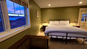 Room - Main Street Retreat is the Perfect In Town Escape Just Steps from Downtown 3 bedrooms, Sleeps Up to 8! (Red Lodge)