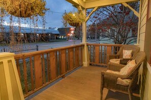 Property grounds - Main Street Retreat-Charming Downtown Home w/Views (Red Lodge)