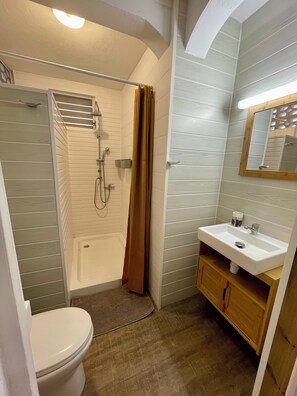 Towels - Ti Family Nature, Studio 2/4 pers, downstairs private jacuzzi - shared pool (Sainte-Anne)
