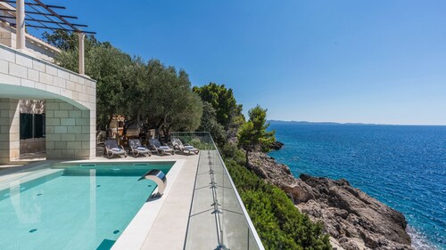 Villa Toma by Villas Guide