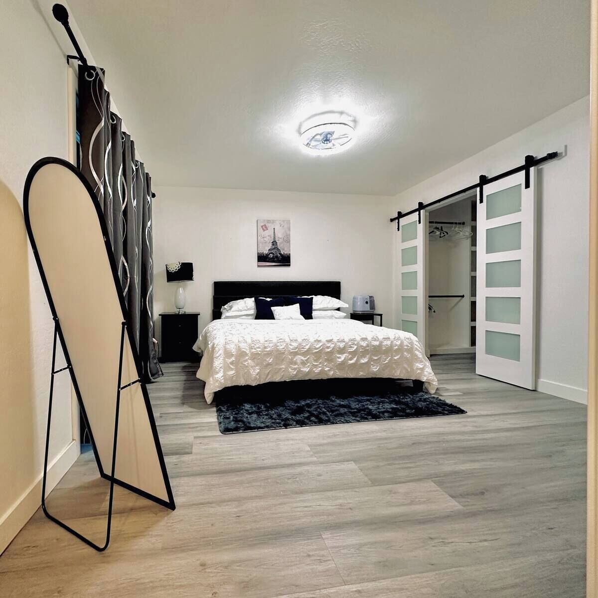 4 habitaciones, tabla de planchar con plancha y wifi gratis 
