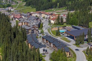 Exterior - Villagewalk #23 Townhouse (Sun Peaks)