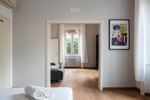 Free WiFi - RRRapido Holy Suites and Rooms Sardegna (Milan)