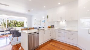 Fridge, microwave, oven, stovetop - Living the dream, 7a Sandy Point Rd - views, air con, linen (Corlette)