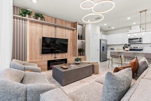 Apartment | 5 bedrooms, Internet - Designer 5BR Gameloft Foam Pit Lazy River 16164 (Clermont)