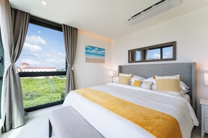 1 bedroom, iron/ironing board, free WiFi, bed sheets - Lowlands modern condo with pool and gym access steps away from Mullet Bay Beach (Sint Maarten)