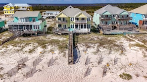 Exterior - Beautiful 5 BR Beach Front Property (Gulf Shores)