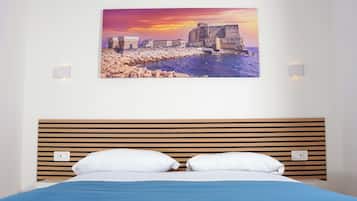 Double Room, 1 Queen Bed, Private Bathroom | In-room safe, laptop workspace, blackout curtains, free WiFi