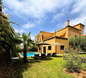 Pool - Villa Haut Standing - 4 Suites - Heated Pool 20 minutes from Marrakech (Rha)