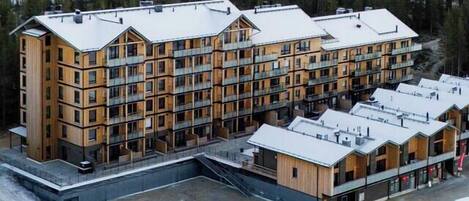 المنشأة من الخارج