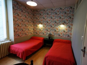 2 bedrooms, free WiFi - 2-bedroom apartment in La Bourboule with wifi (La Bourboule)