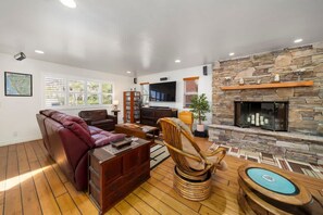 House | 3 bedrooms - Hot Tub Ocean Views 3 Bedroom Private Home (Carlsbad)