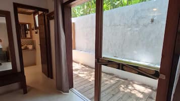 Suite – deluxe, terrasse | Innvendig