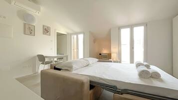 Apartment, Balcony | Desk, laptop workspace, free WiFi