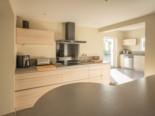 Maison 4 chambres avec piscine et jardin proche plage