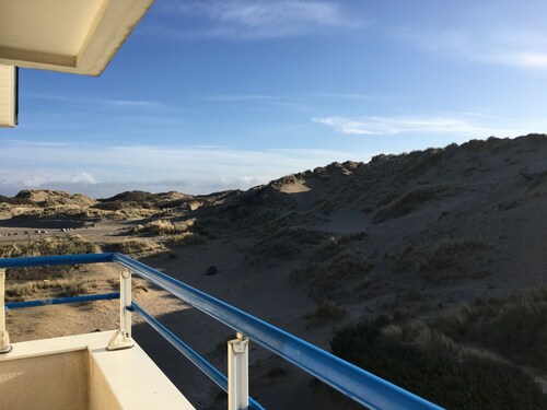 Fort Mahon Beach: 3-Bedroom Apartment 200m from Beach with Balcony and Parking