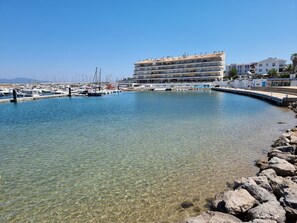 Marina - Studio with Terrace Near Beach in L'Escala (L'Escala)