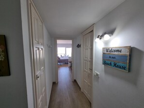 Interior - Studio with Terrace Near Beach in L'Escala (L'Escala)