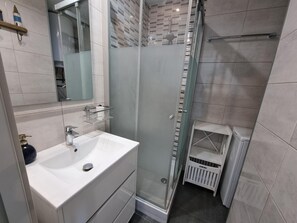 Bathroom - Apartment in L'Escala near the beach, 2 bedrooms (L'Escala)