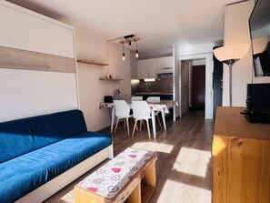 TV - Cozy studio in Les Deux Alpes - Spacious sunny balcony (Les Deux Alpes)