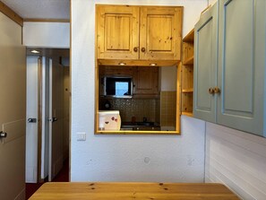 Interior - Divisible studio, south balcony, near gondola (Plagne Bellecôte)