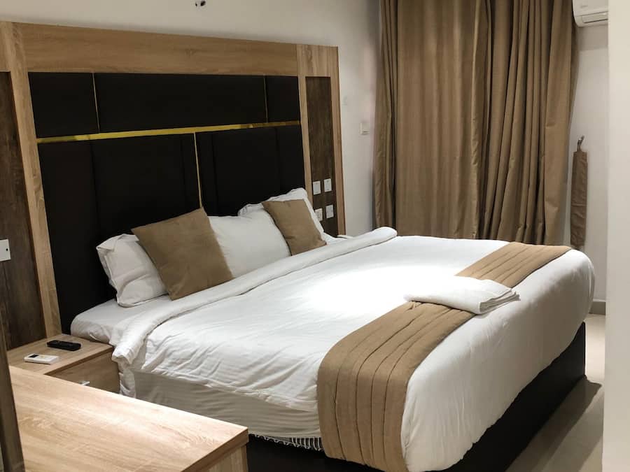 Quarto solteiro superior | Escrivaninha, Wi-Fi de cortesia