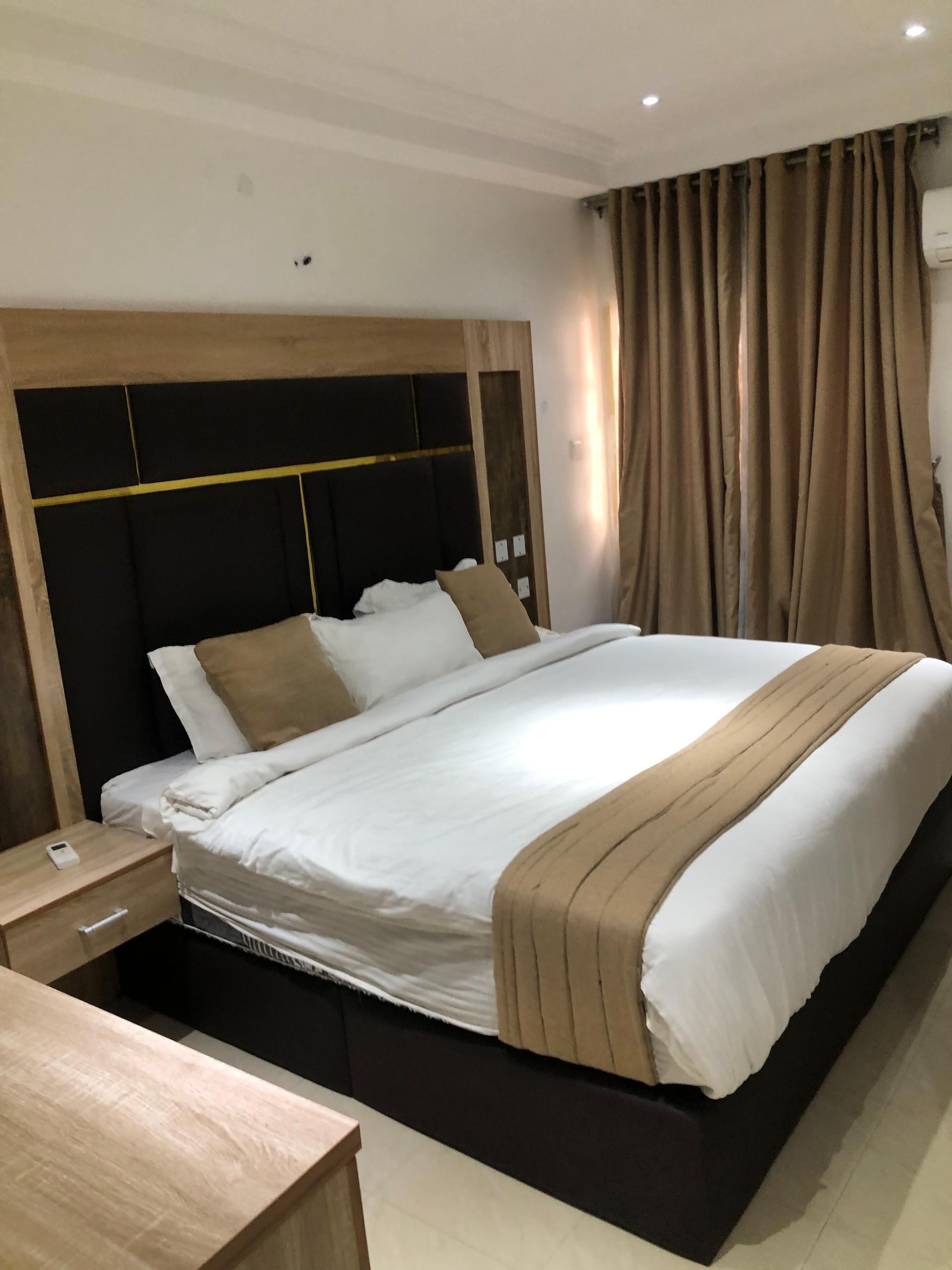 Superior Single Room | Desk, free WiFi