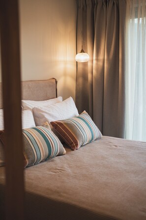 Villa, Balcony, Courtyard View | In-room safe, blackout curtains, iron/ironing board, free WiFi