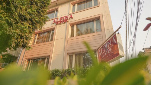 Alpina Hotels & Suites