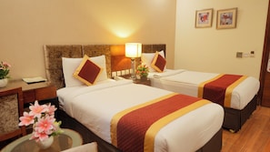 Soundproofing, iron/ironing board, free WiFi - Alpina Hotels & Suites (New Delhi)