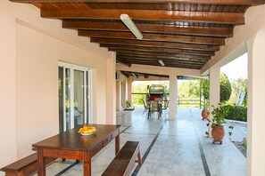 House | 3 bedrooms, Internet - Country House Filippos - Private Garden Escape (Pyrgos)