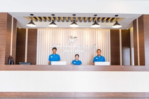 Intouch Riverside Hotel