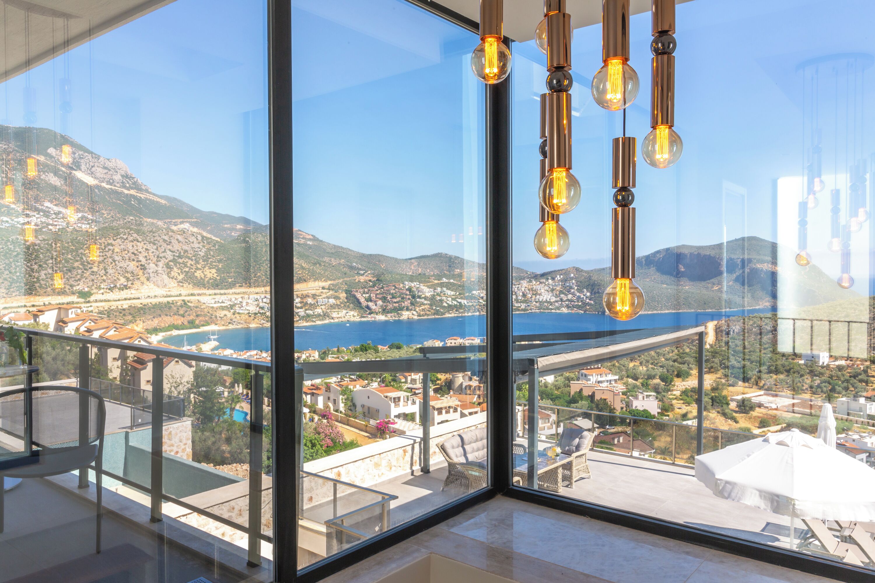 Soundproofing, iron/ironing board, free WiFi