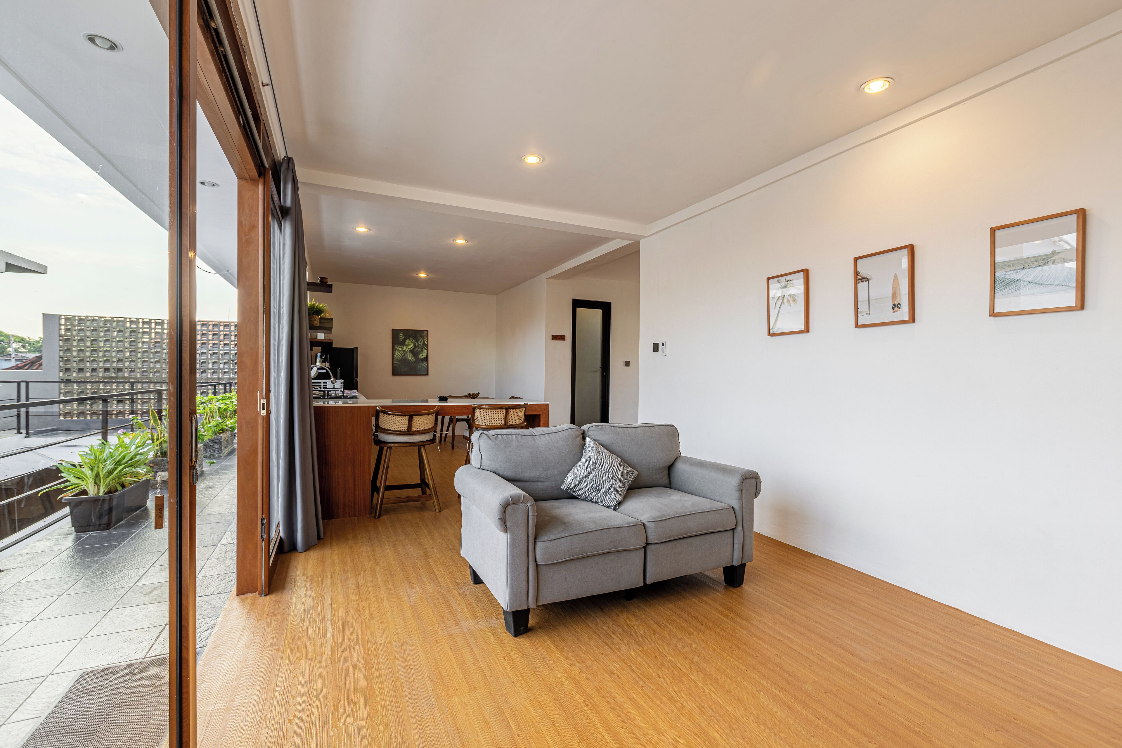 Premium Apartment, 1 Katil Raja (King), Balcony, Garden View | Ruang tamu