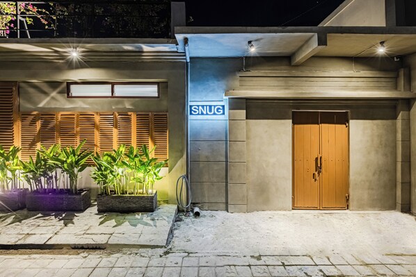 Front of property - SNUG Kuta  (Tuban)