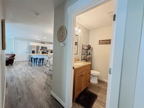 Interior - Cozy Stay in Wine Country (Independence)